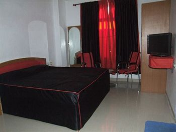 Hotel Mahima Palace Udaipur Bagian luar foto